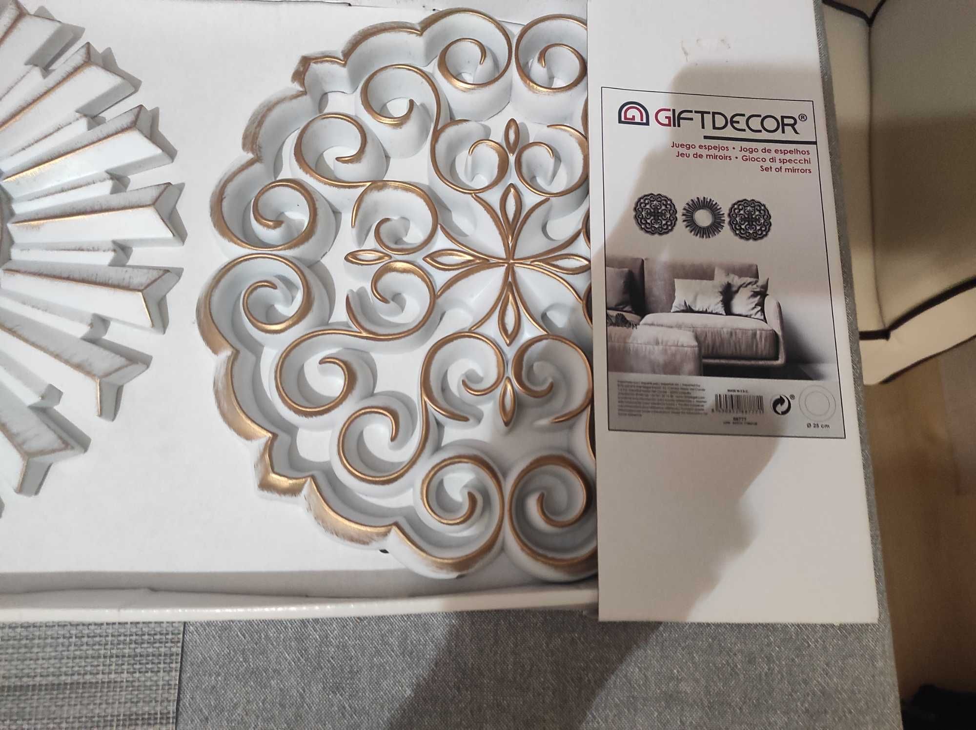 Jogo de espelhos decorativos dourado e branco novos em caixa