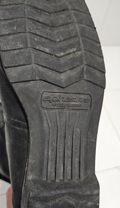 Botas Alpinestars - Pele/Gore Tex + Oferta Luvas Dainese