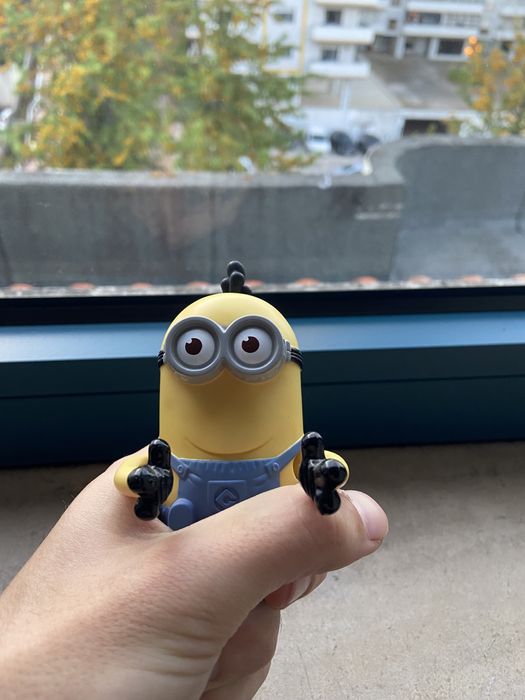 Minion Figure boneco