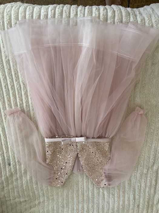 Нарядне. плаття