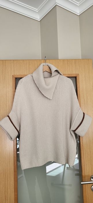 Poncho em Lã Massimo Dutti S / M