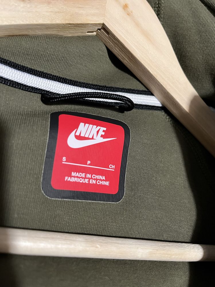 Кофта Nike Sportswear Tech Fleece Green Size S. Теч Фліс Зелений Nike