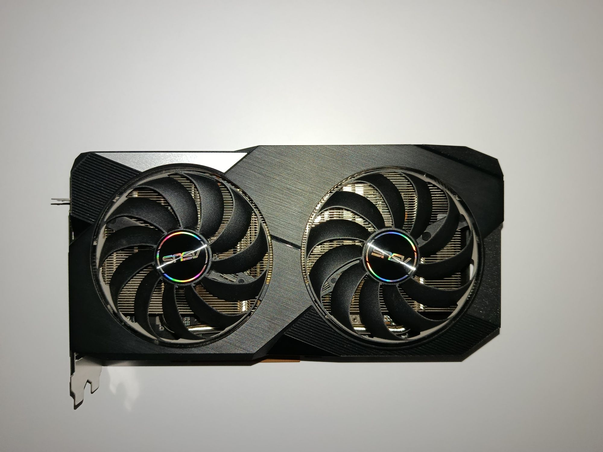 ASUS Radeon RX 6650 XT DUAL OC V2 8 GB GDDR6
