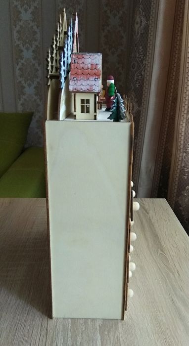 Різдвяний адвент календар "Будиночок"  з підсвічуванням.