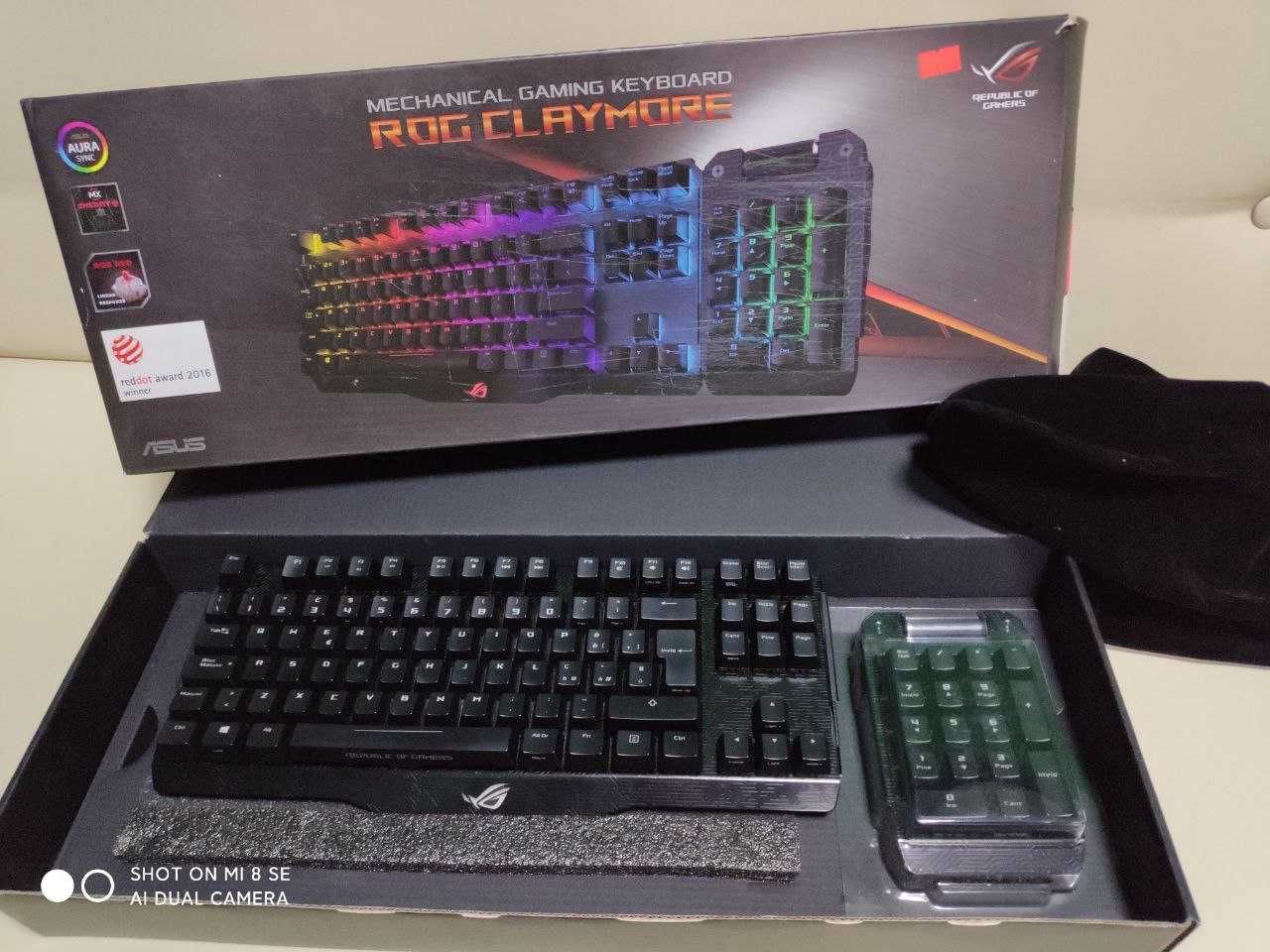 Клавіатура Asus Rog Claymore