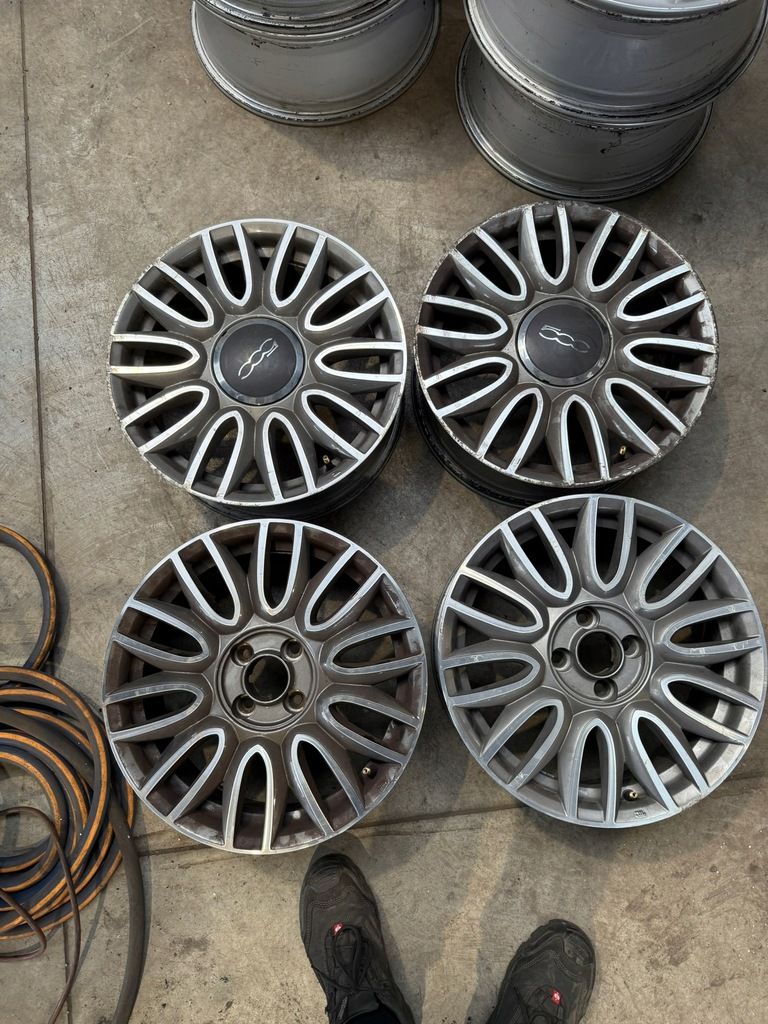 Felgi aluminiowe fiat 500 4x98 et 35 6,5x16j