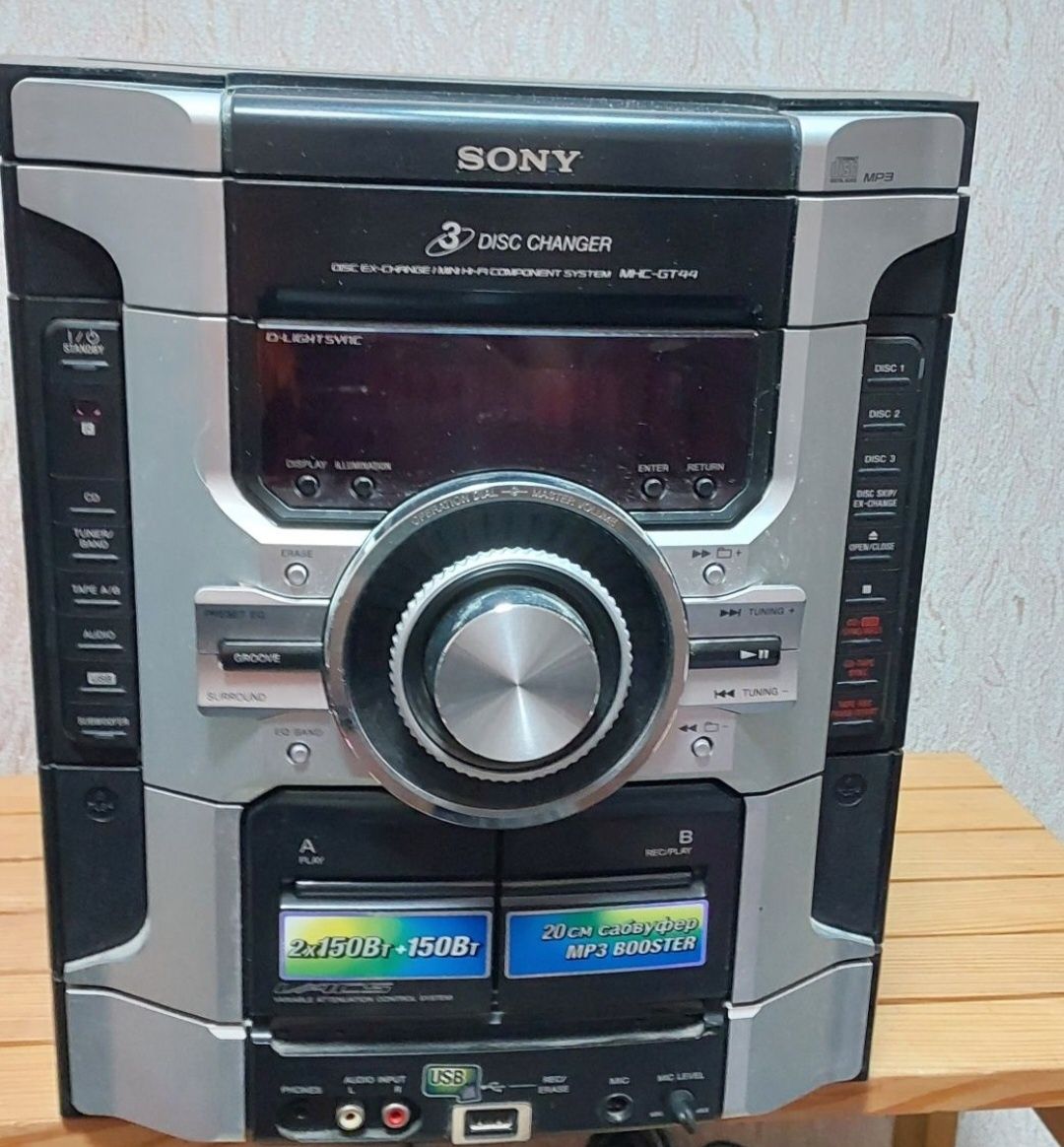 оригинальный музыкальный центр - Sony MHC-GT 44 (Япония)