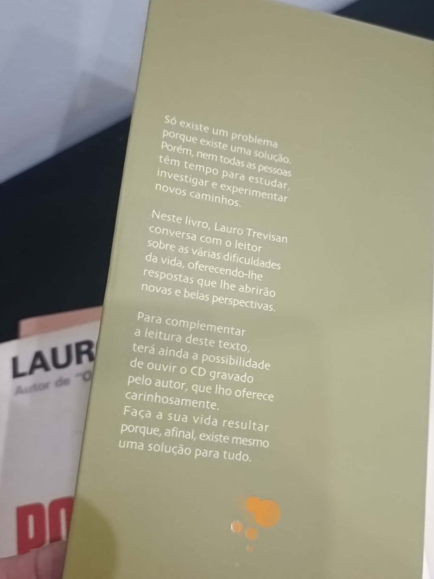 Livros de auto ajuda.