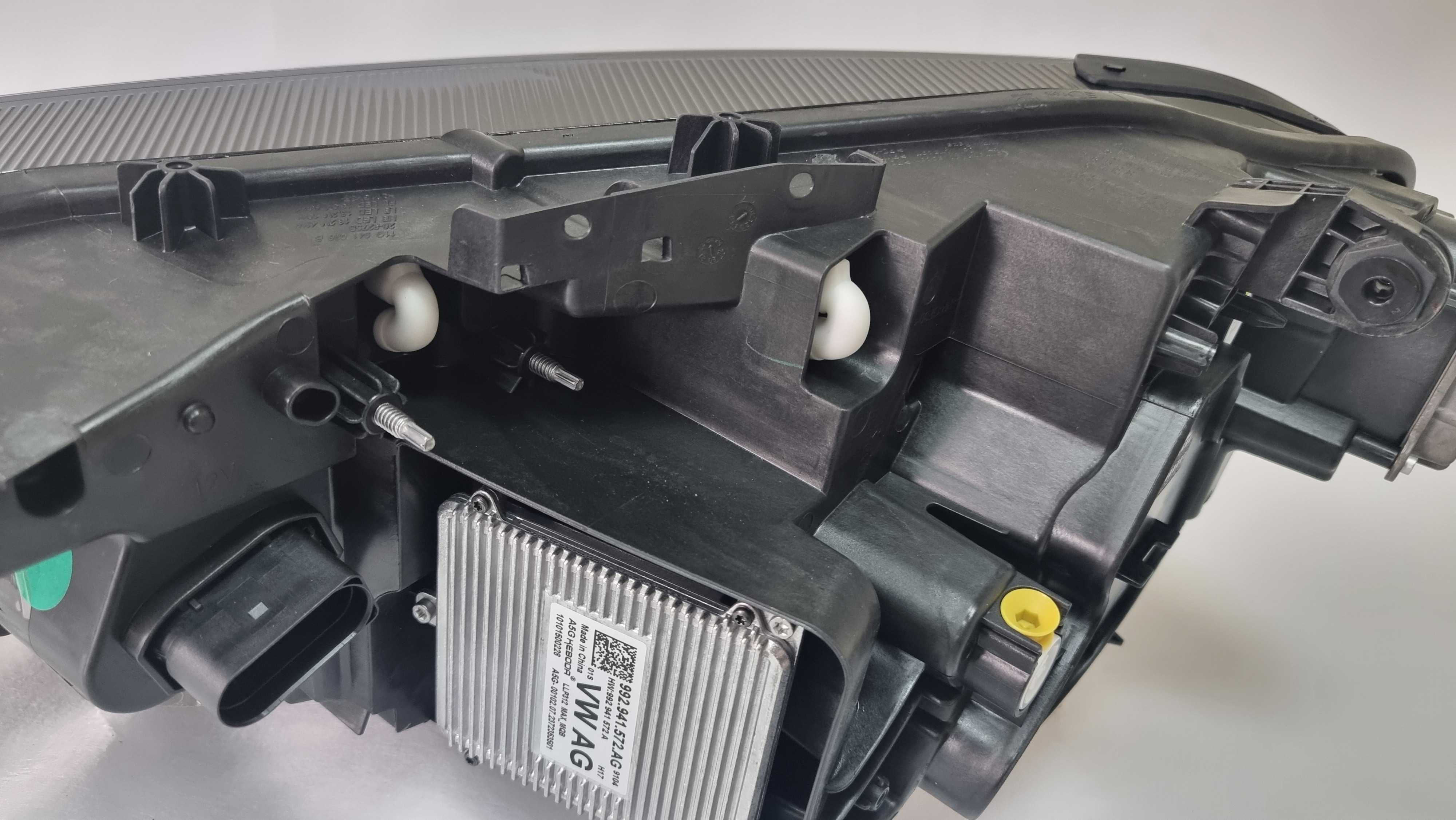 Светодиодная фара с матричным модулем ID4  11G 941 035 Кітай нова
11G