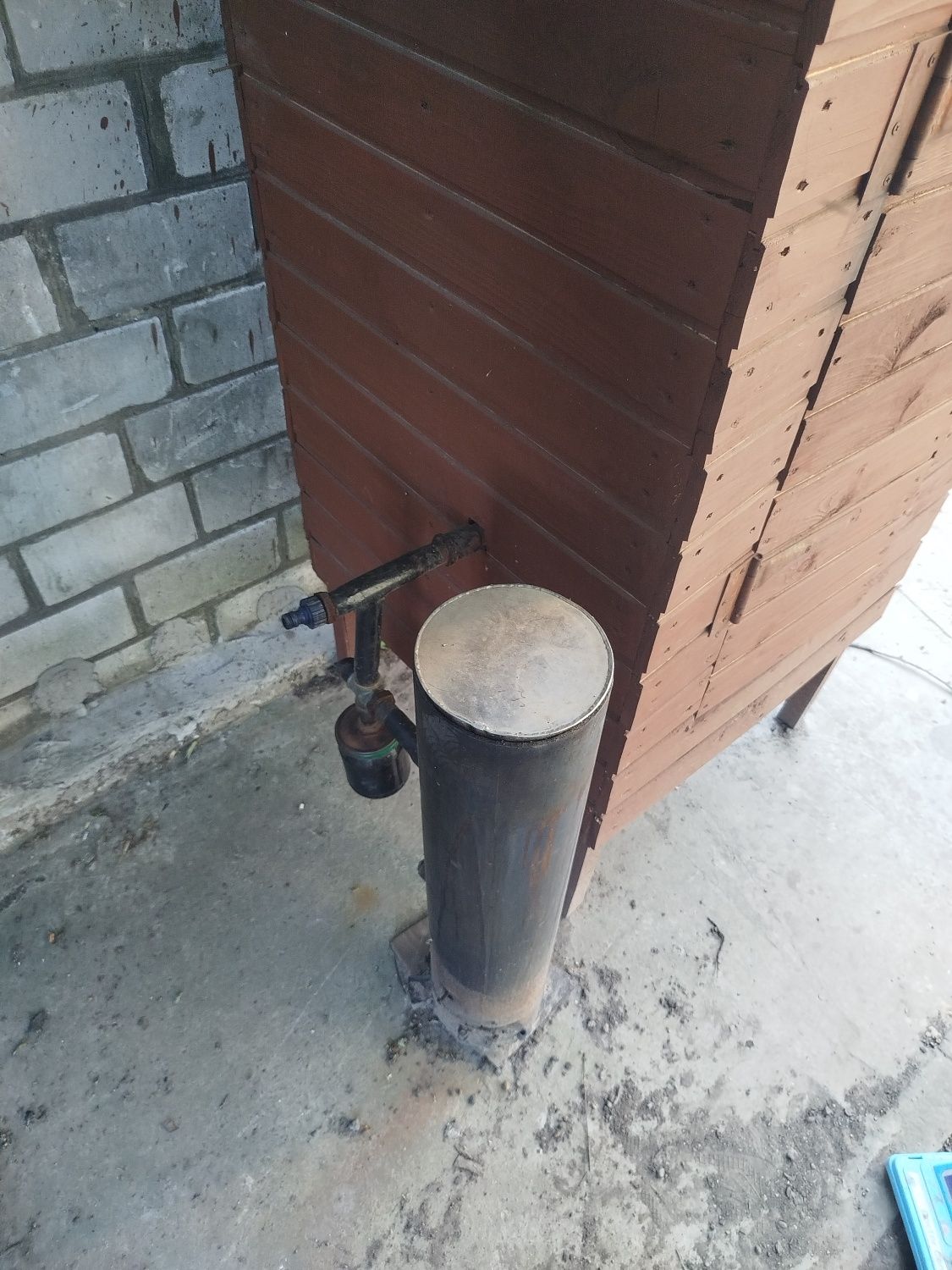 Коптильный шкаф.