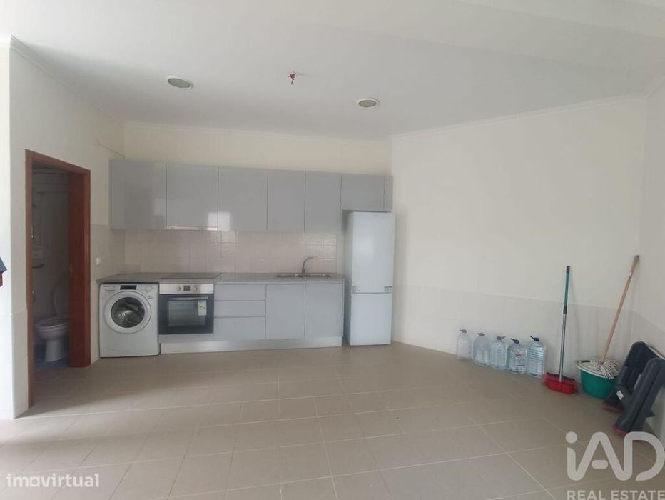 Apartamento em Lourinhã e Atalaia de 24,00 m2