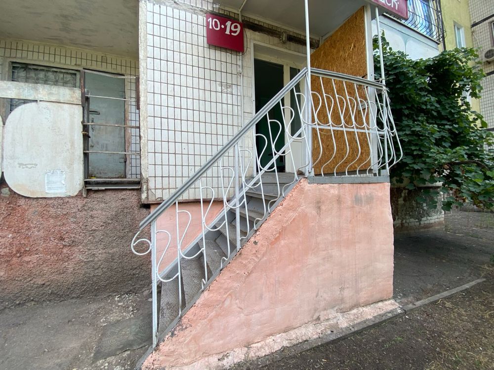 Продаж не житлового приміщення на Гірницькому