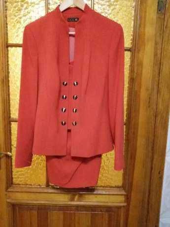 Стильный женский костюм  р 50 торговой марки "Джей Эль" ,J&L