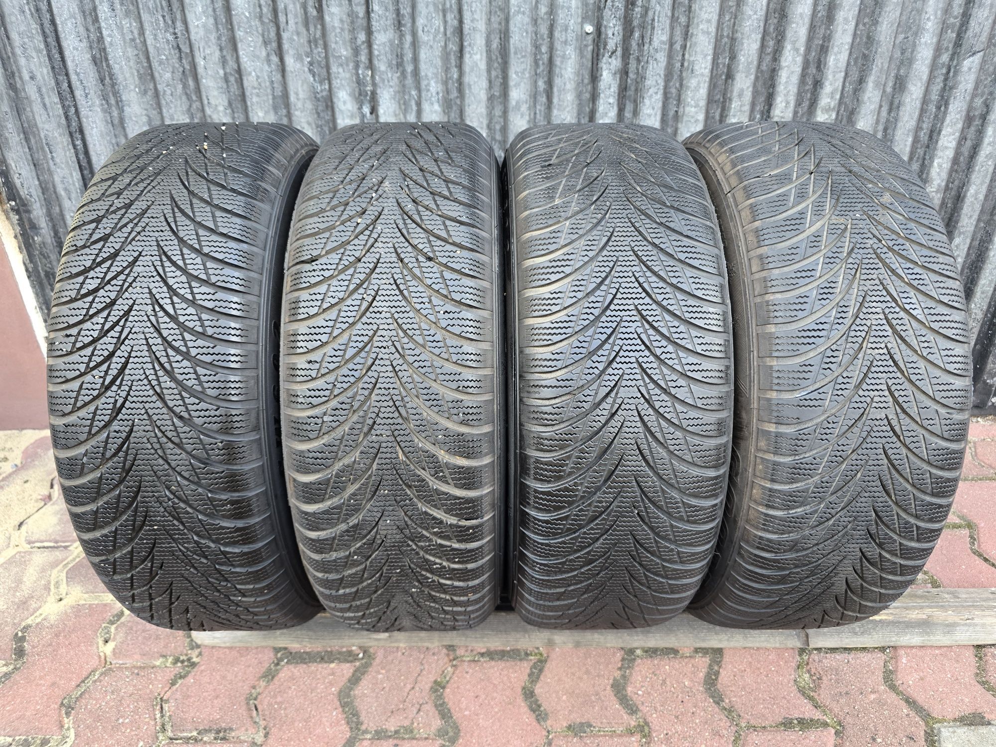 Felgi z oponami 195/60R15 VW Polo 5x100 Golf Skoda Fabia Rapid Praktik