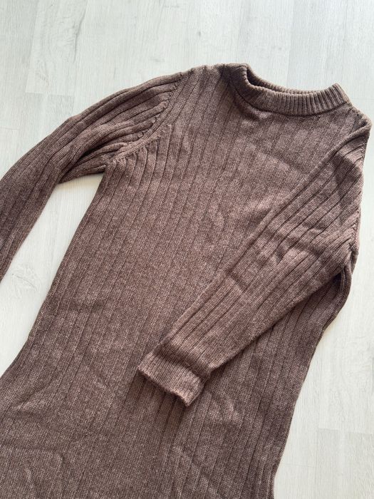 Тепла,трикотажна сукня