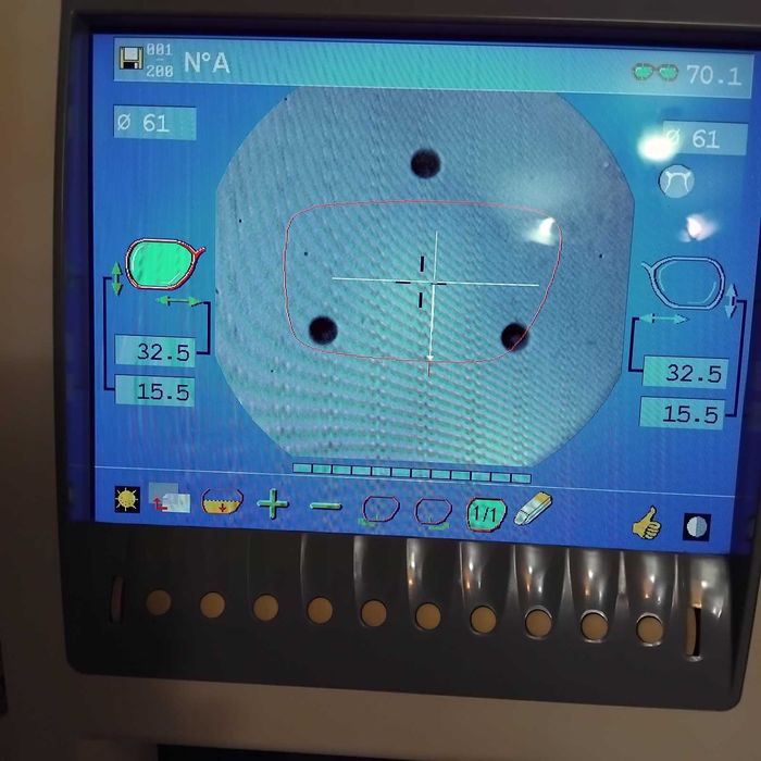 Продам станок для линз Essilor N95