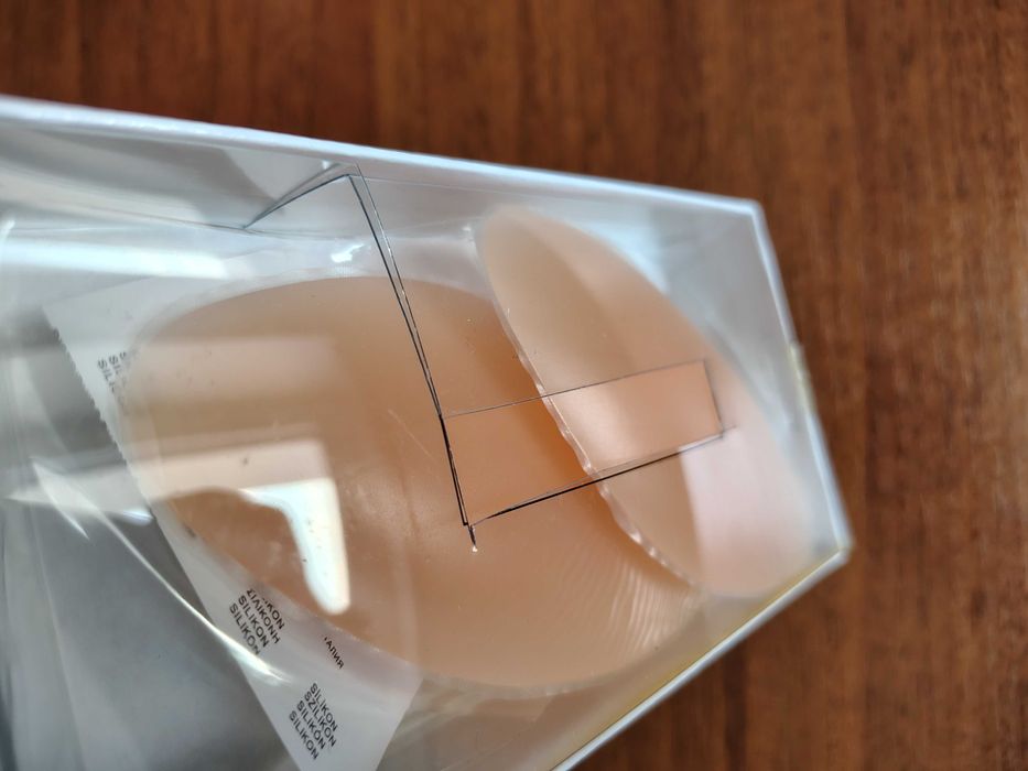 Нові силіконові вкладиші Intimissimi вкладки