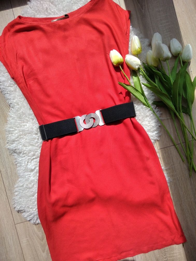 makowa czerwona sukienka Monnari