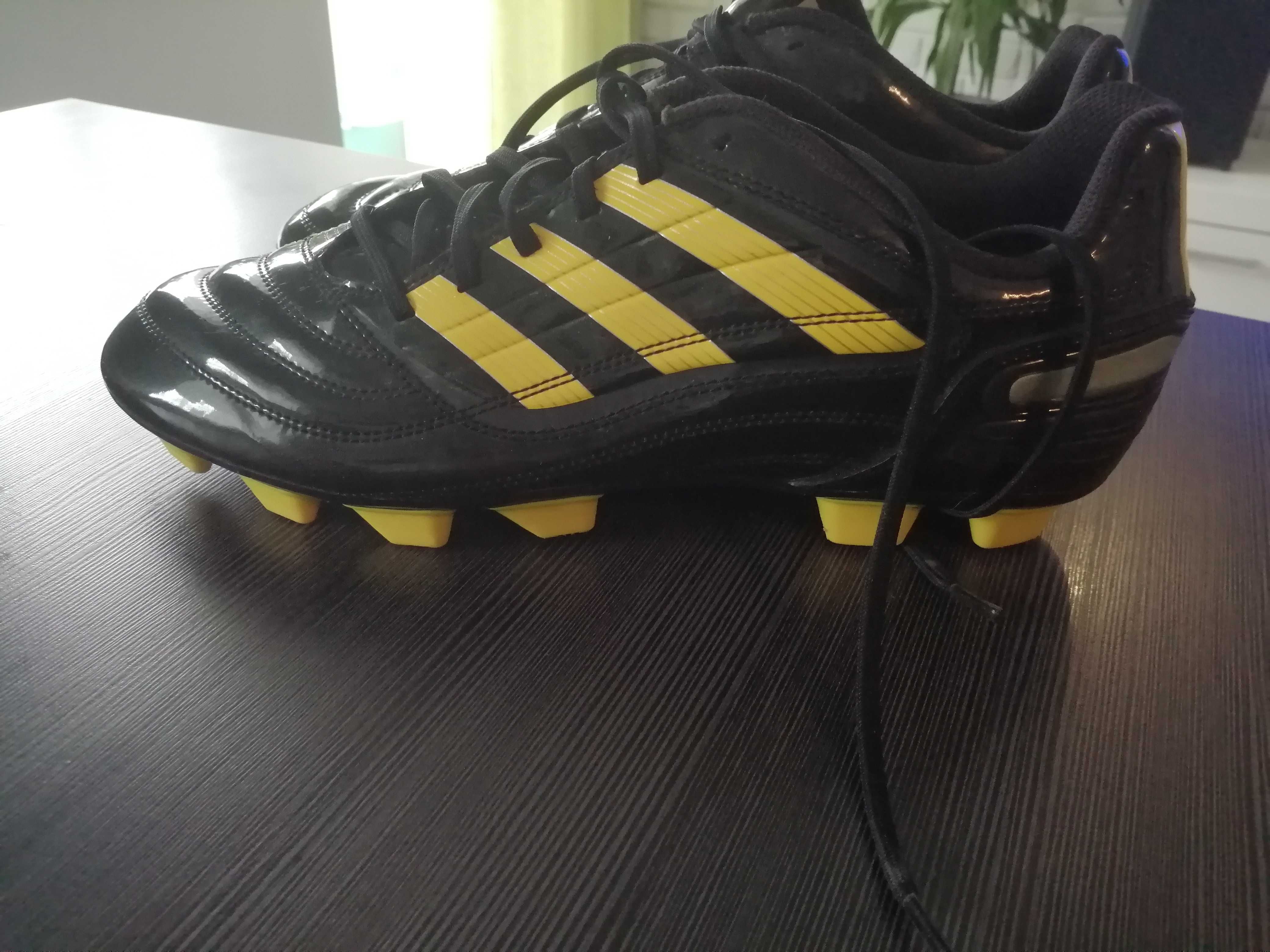 Sprzedam korki adidas jak nowe numer45