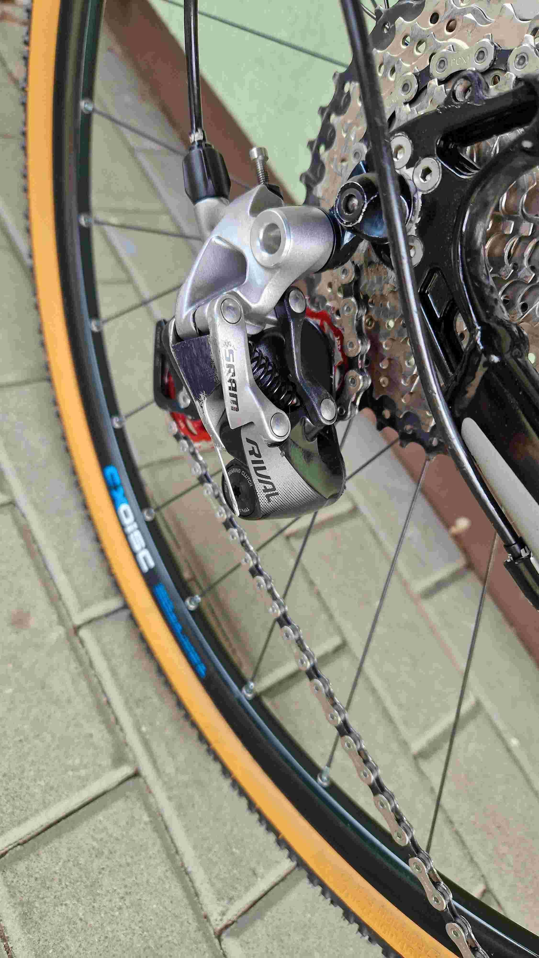 BOARDMAN RIVAL 1x11 hydraulik alu CARBON gravel przełaj jak NOWY