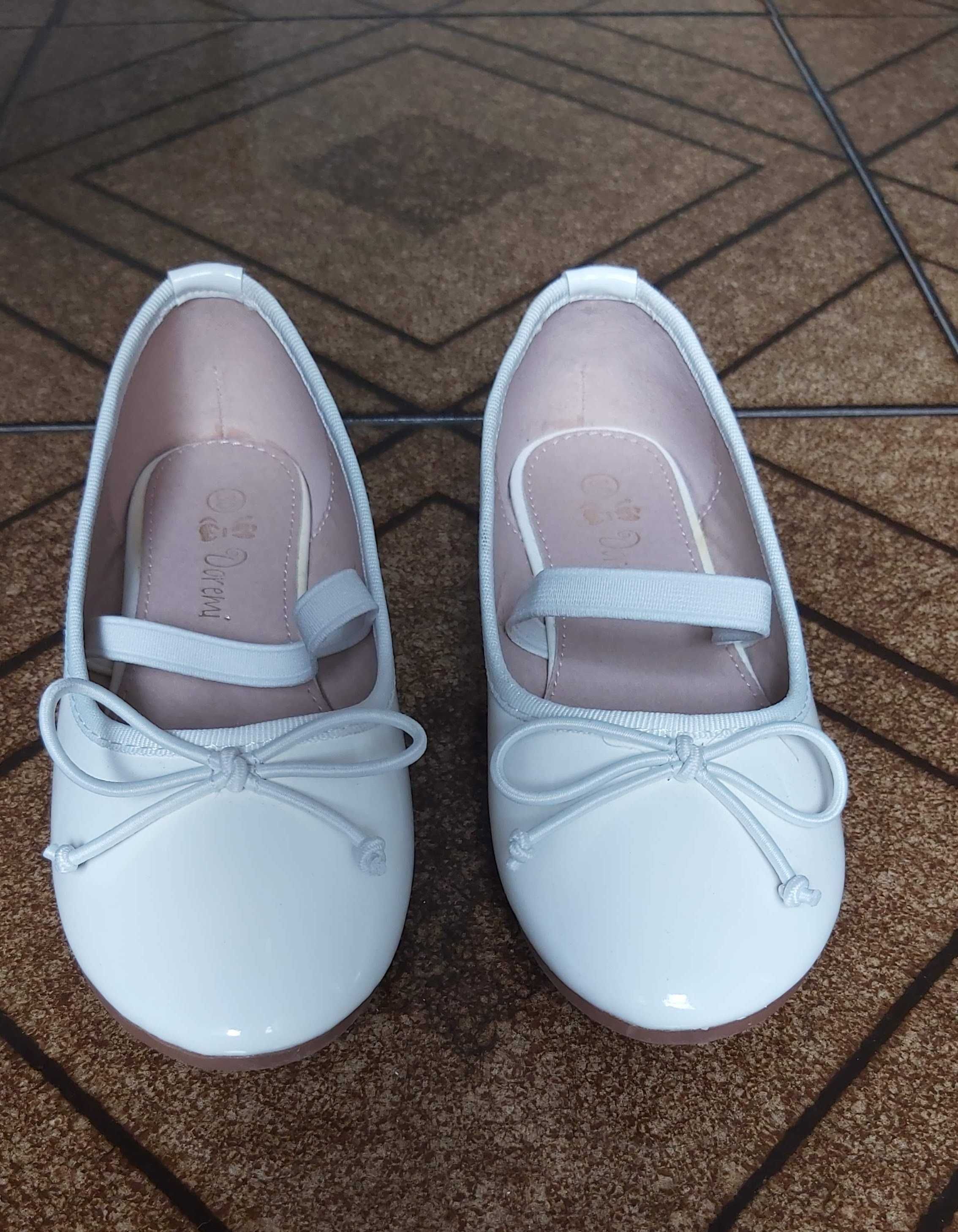 Sapatos de menina tam 30