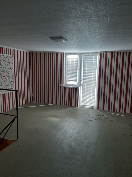 2-х эт. дом, 270 м. кв., 2011 г. постр., участок 14 сот. Лелековка.
