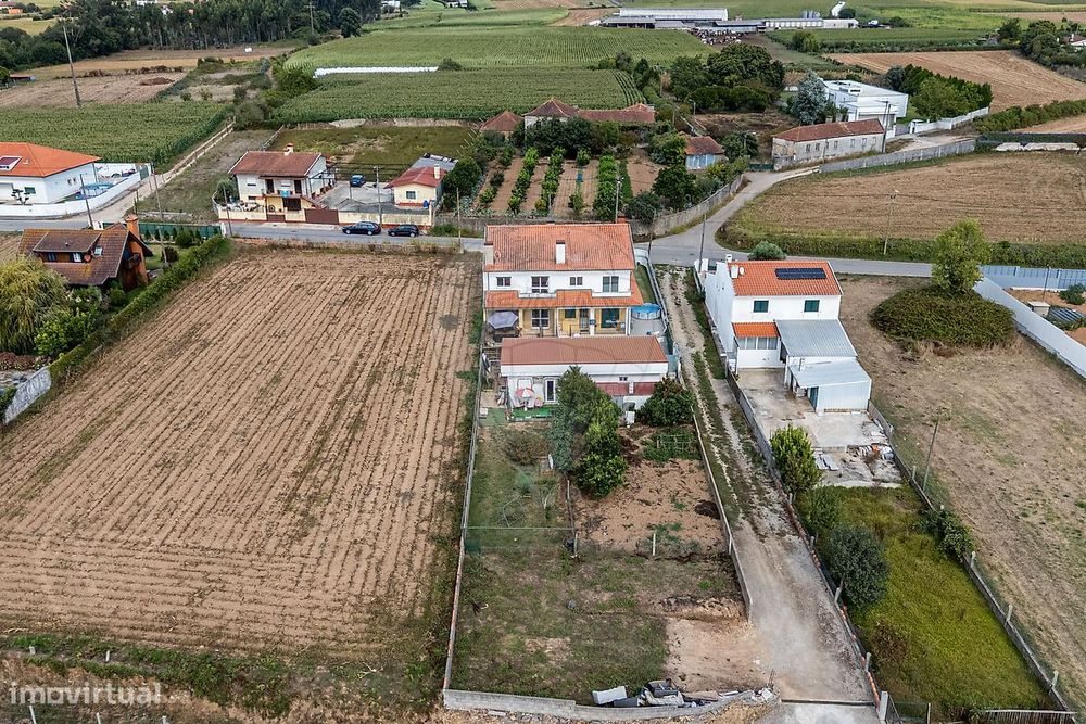 Moradia T4 para venda