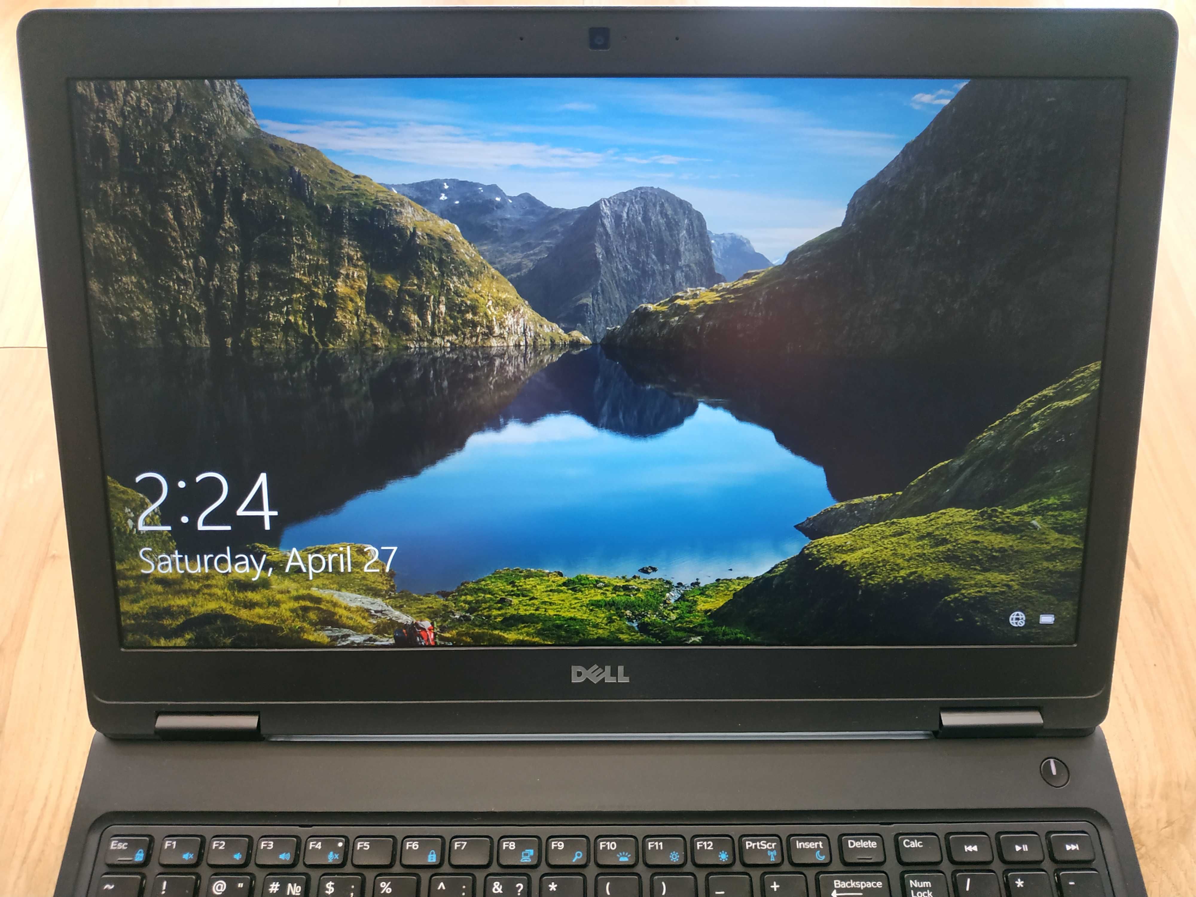 DELL Precision 3520 •15.6" i7-6820HQ•16•512SSD Nvidia Quadro M620