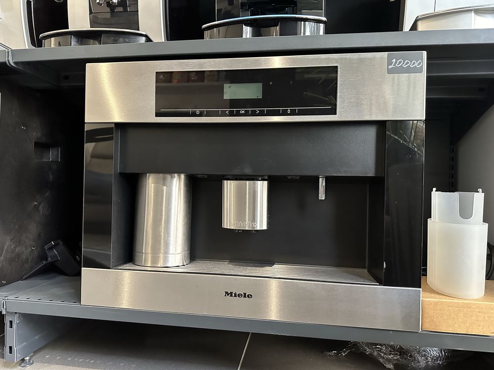 Кавомашина вмонтована Miele CVA 5060