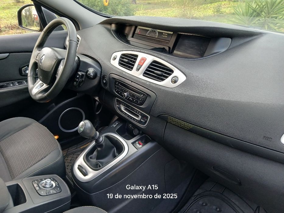 2010 RENAULT GRAND SCENIC 1.5 DCI EXTREME 110CV 7 LUGARES