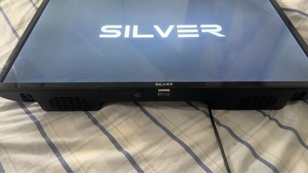 Tv silver pouco tempo uso