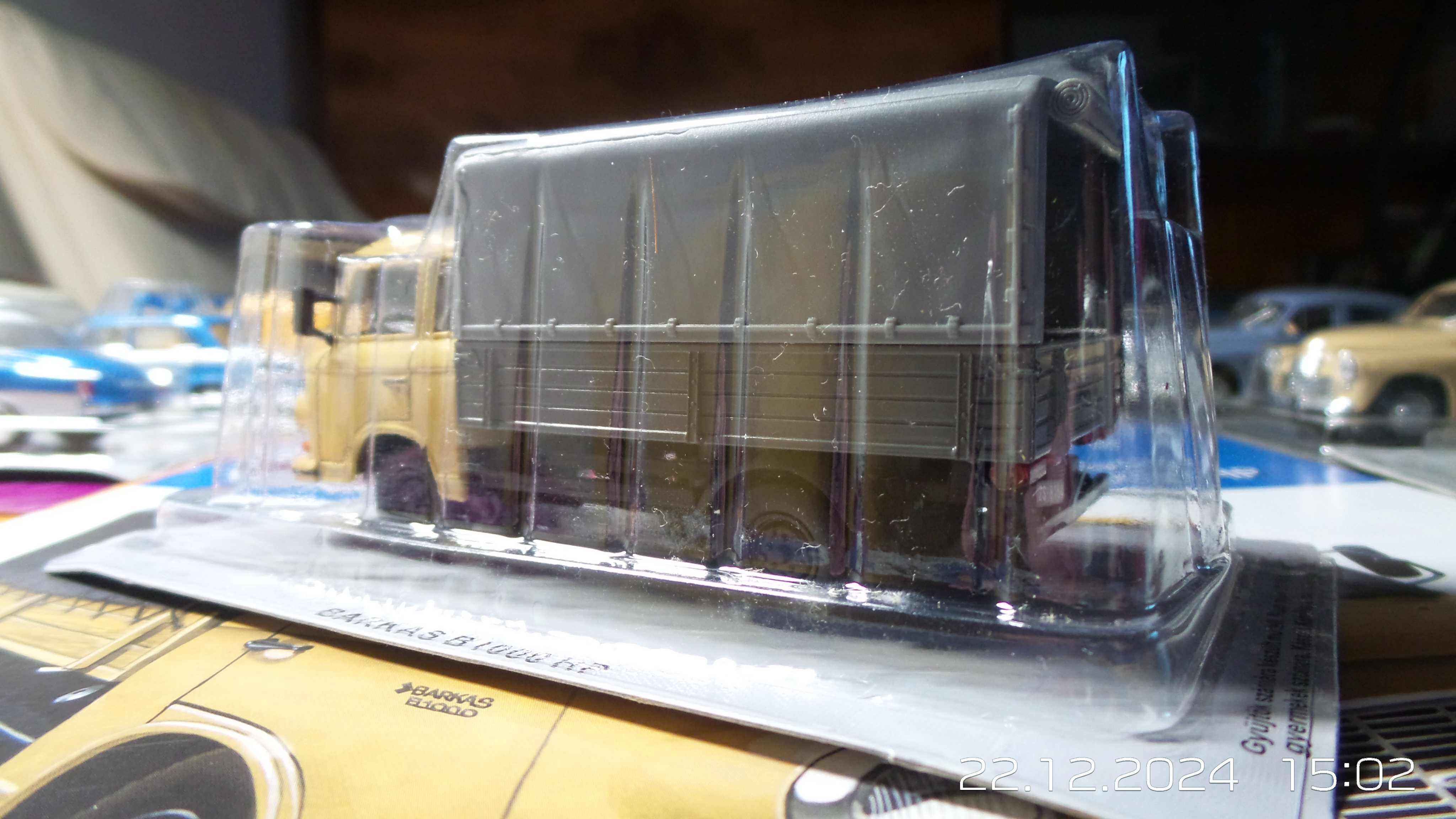 Barkas B 1000HP Z gazetką .Kultowe Auta PRL Oraz 140 innych modeLI