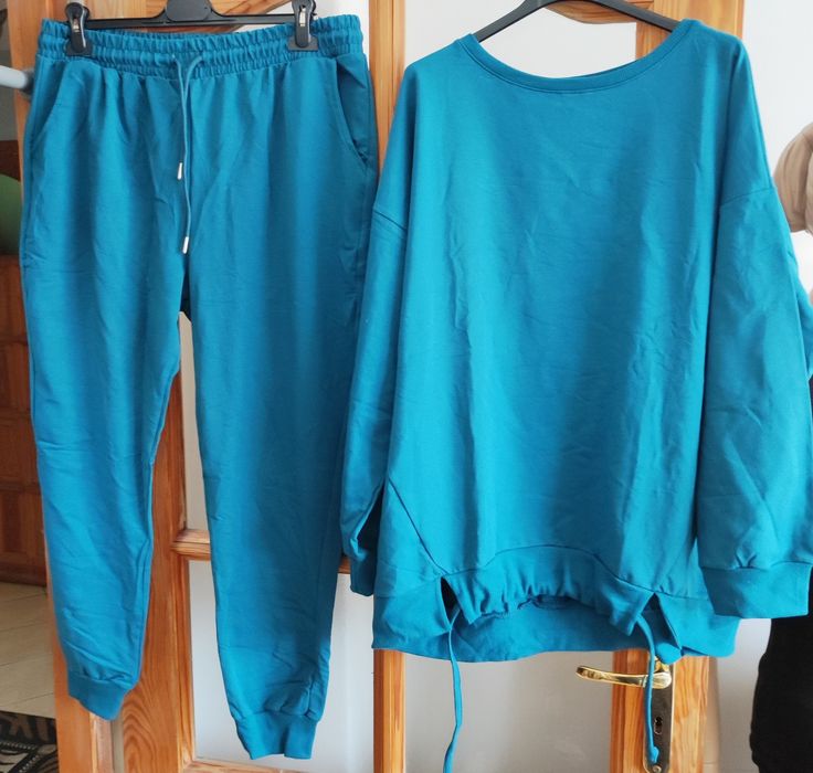 Damski komplet dresowy plus size firmy WAWA