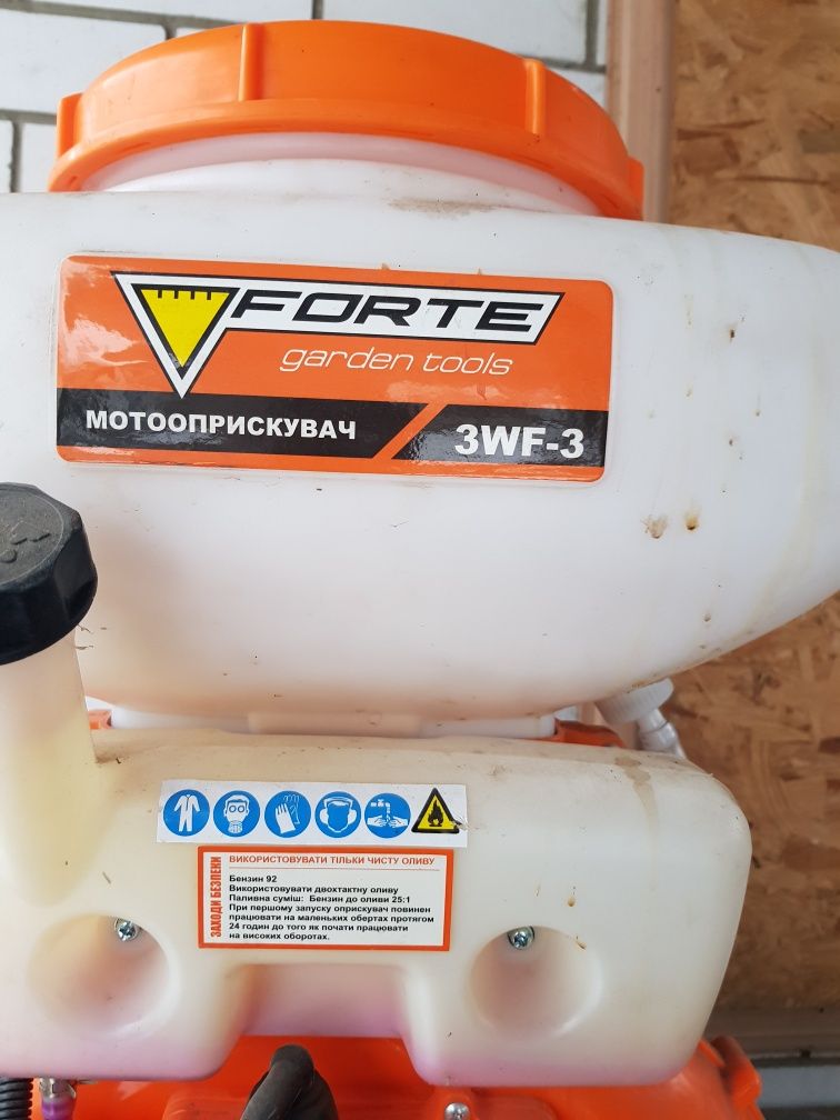 Продам мотообприскувач FORTE 3WF-3
