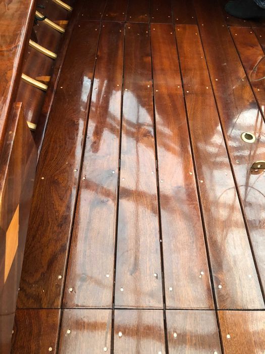 Piękna Żaglówka z Mahoniu (Włoska Produkcja, no.1 z 2002 r.)