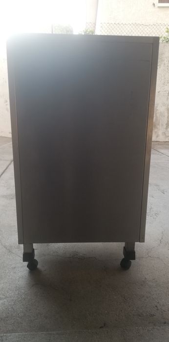 Bancada de apoio em inox