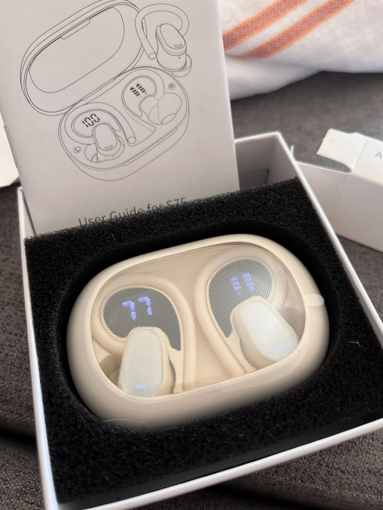 Earbuds bluetooth