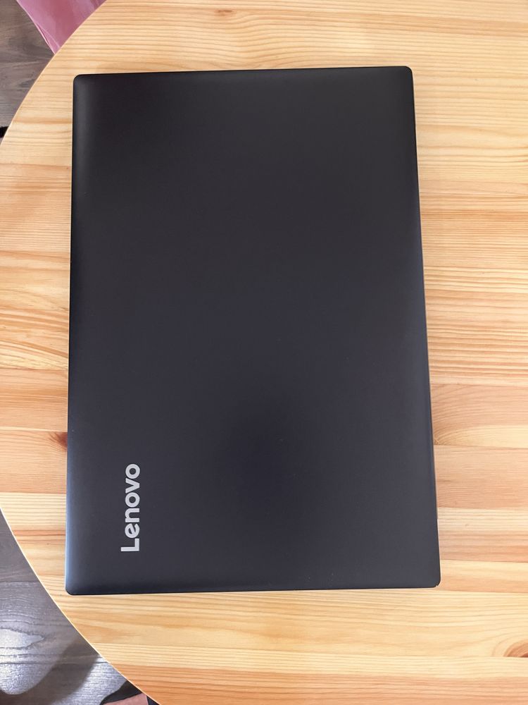 Lenovo Ideapad 256 GB Ryzen 5 Vega