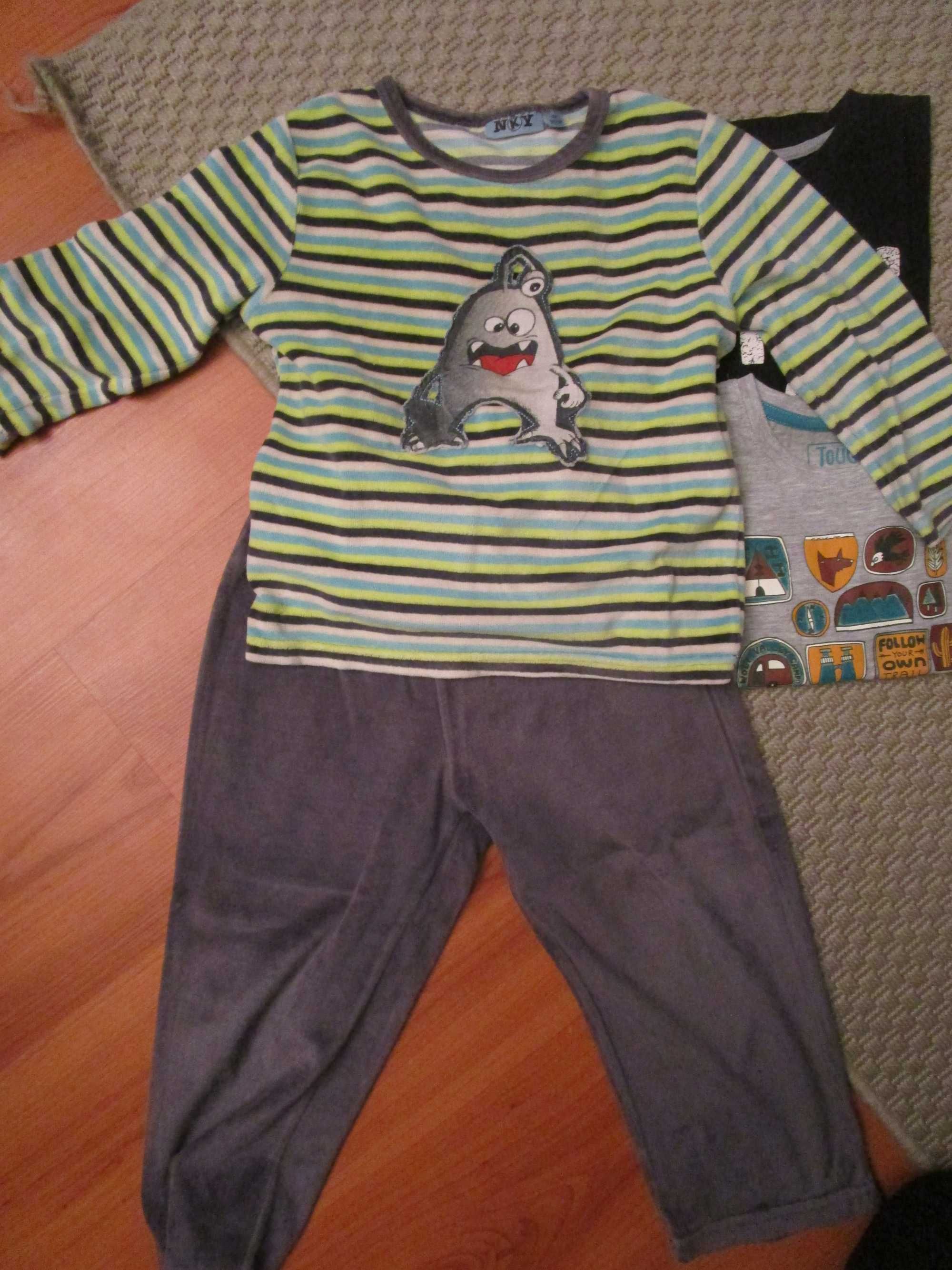 Conjunto de roupa para criança (3 -4 anos)