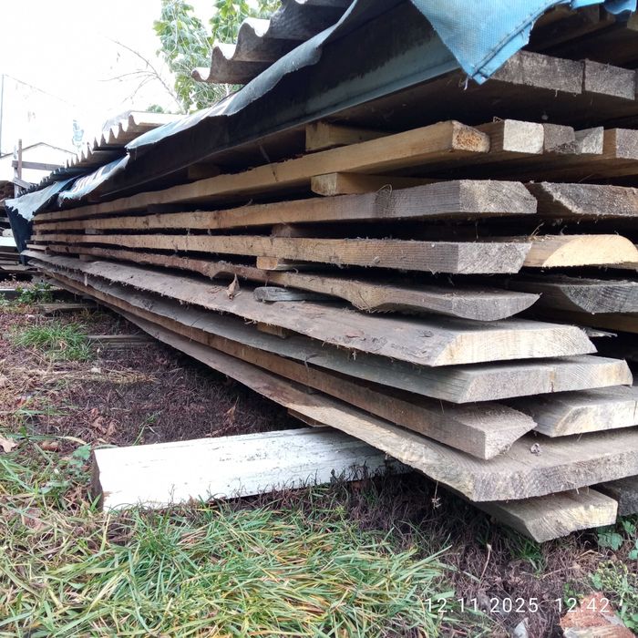 дошка необрізна соснова суха (природня сушка) 25-30 мм, L 4,5 м