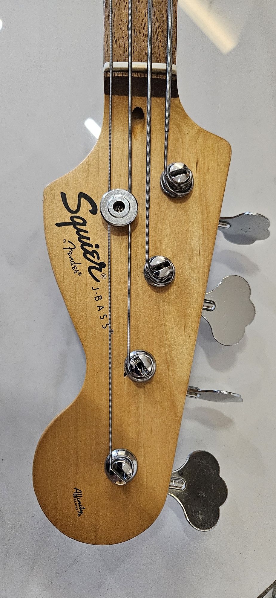 Бас-гітара Squier by Fender Affinity Series Jazz Bass