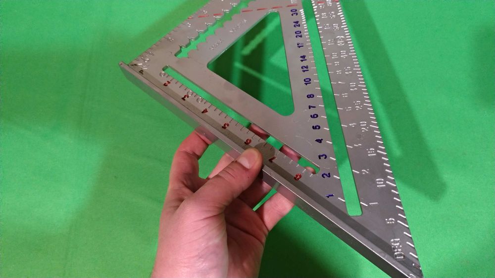 Угольник свенсона кутник металлический 30см