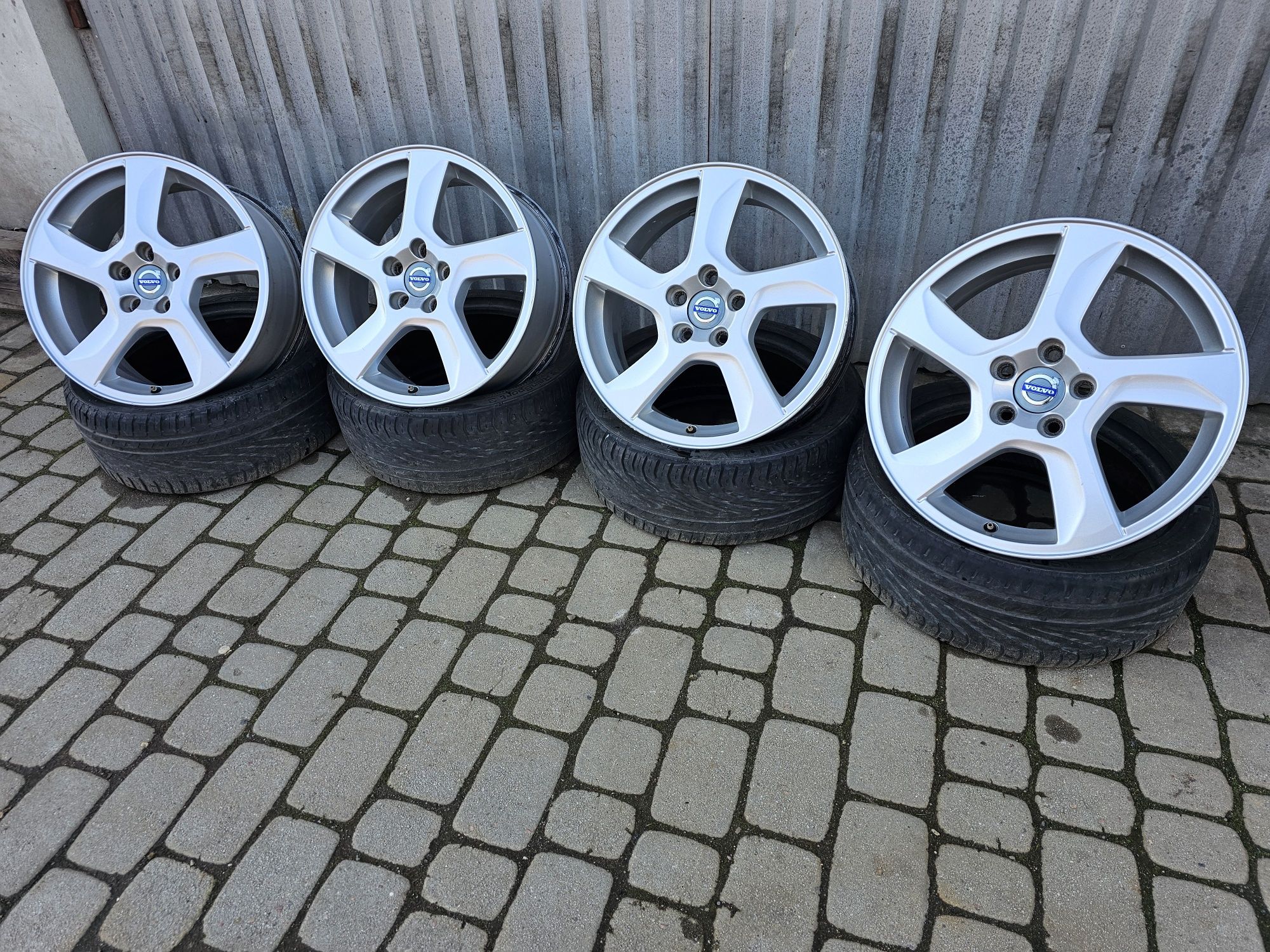 R17 Диски Вольво ХС60, Вольво ХС70, Вольво V60, Volvo S60, Volvo V50