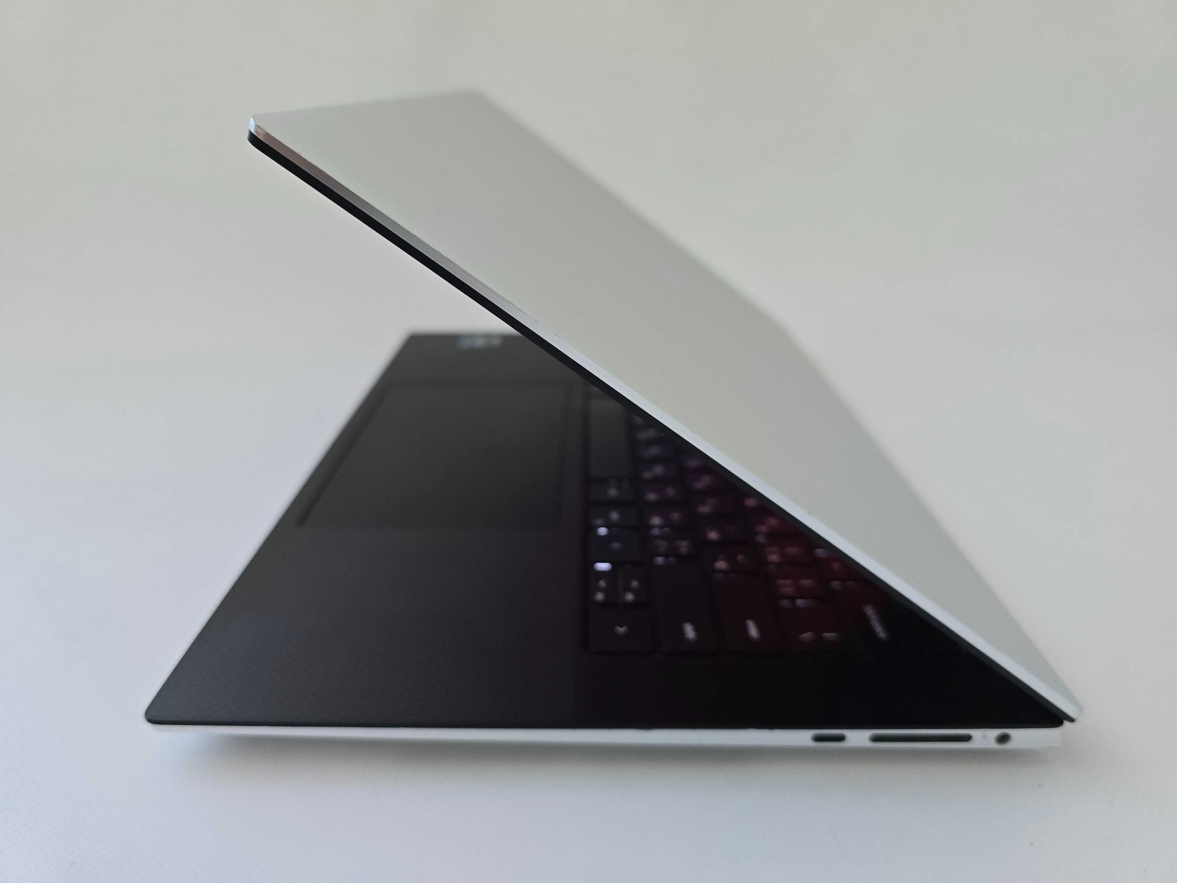 Dell XPS 9530 (2023) i7 13700H/RTX 4060/RAM 16GB/SSD 1TB/WIN 11 Pro