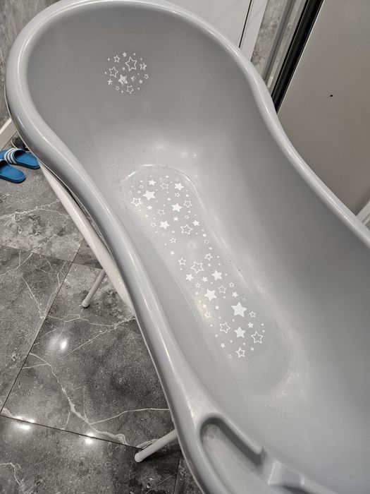 Wanienka ze stelażem