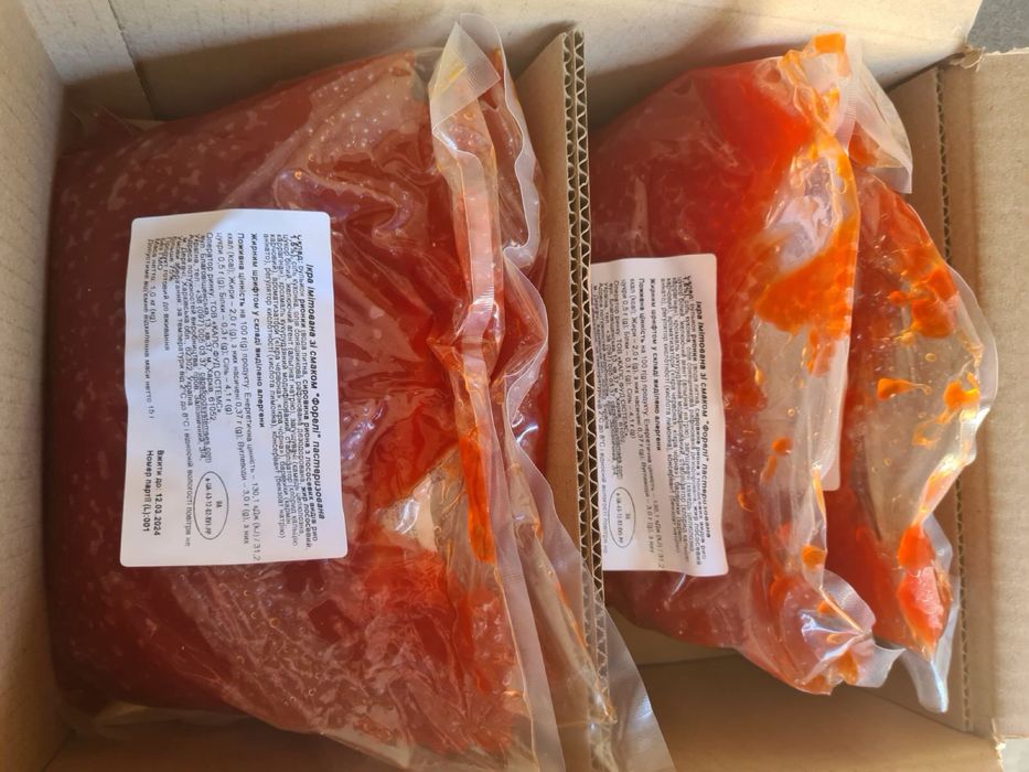 Ікра червона та чорна 1кг 1.5кг лосось, форель, кета