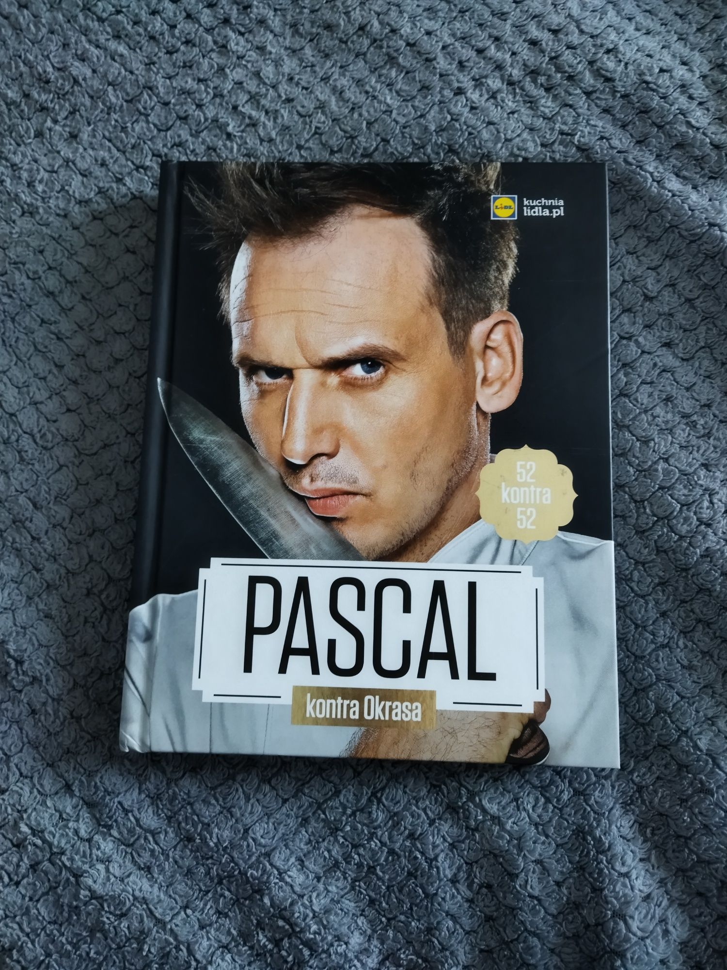 Okrasa kontra Pascal. 52 kontra 52