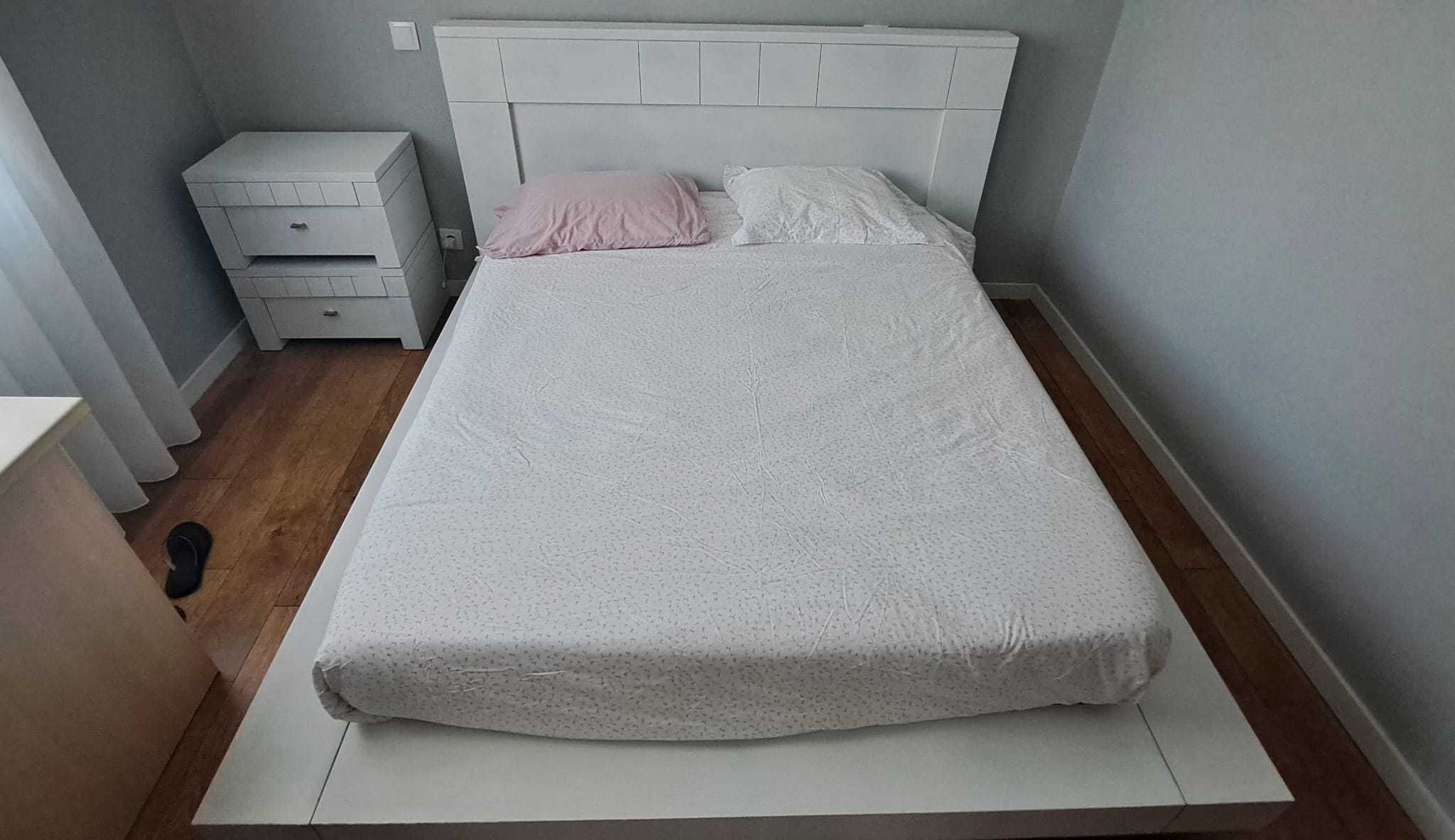 cama casal 1.60 x 2.00 com duas cabeceiras estrados e colchão