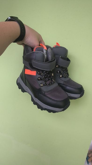 Дитяче взуття зимове