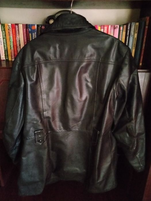 Мужской кожаный удлиненный пиджак на 50-52 размер.